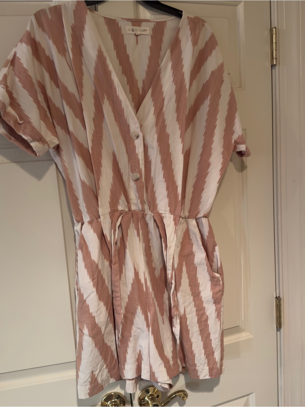 Lou & Grey ( Loft ) IKat Chevron Cotton romper size M GUC